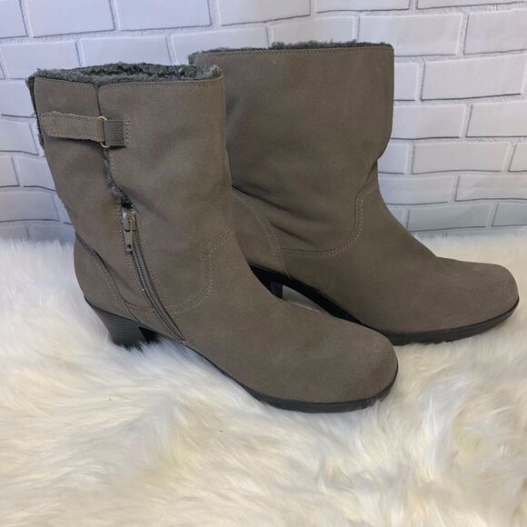 Clarks Bendables Faraway Gray Booties Size 10 - Picture 1 of 5